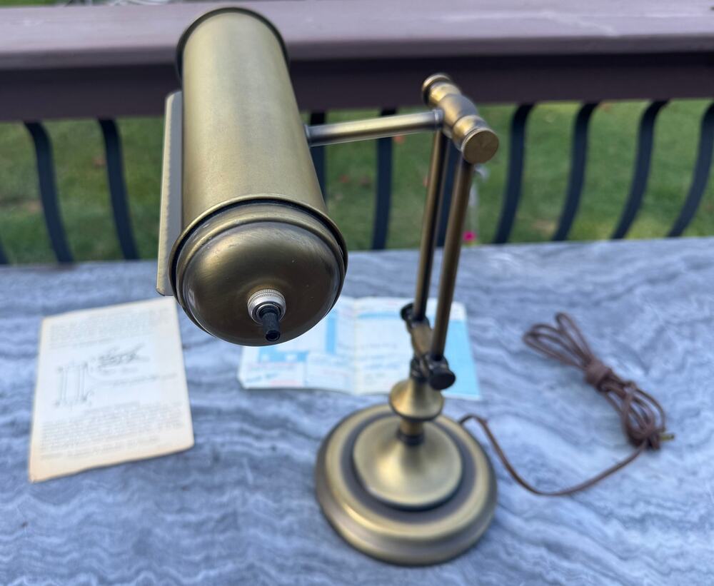 VINTAGE 1981 JCPenney Brass Adjustable Piano/Desk Lamp, Instructions & Receipt